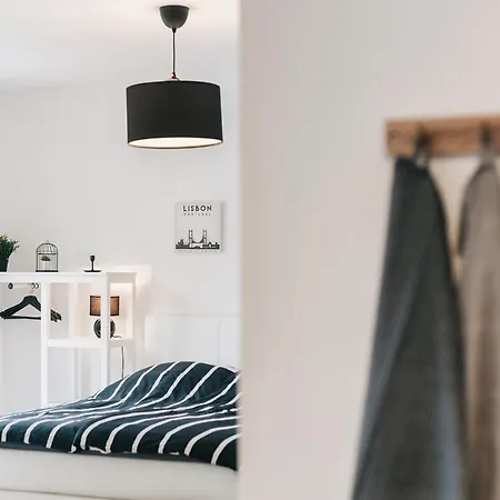 Modernes Mit Heimkino In Apartment